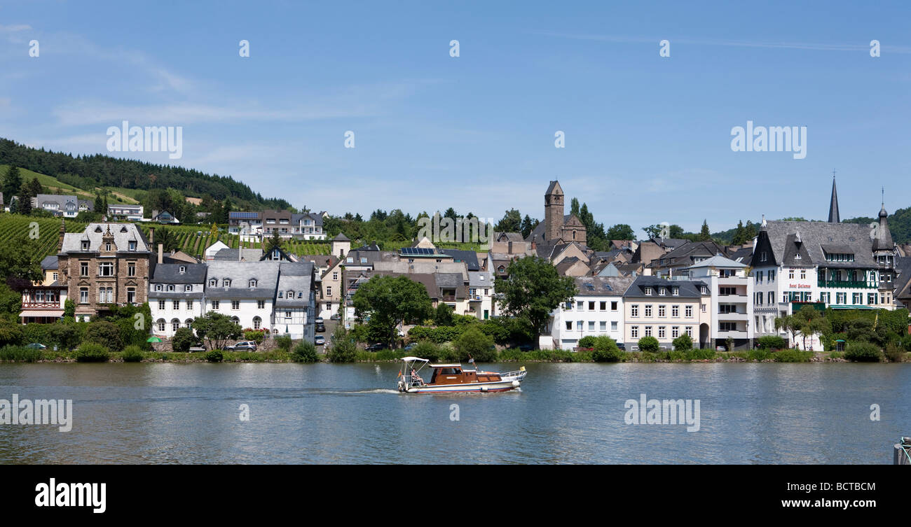 View over the Mosel river Traben quarter, Traben-Trarbach, Mosel, district Bernkastel-Wittlich, Rhineland-Palatinate, Germany,  Stock Photo