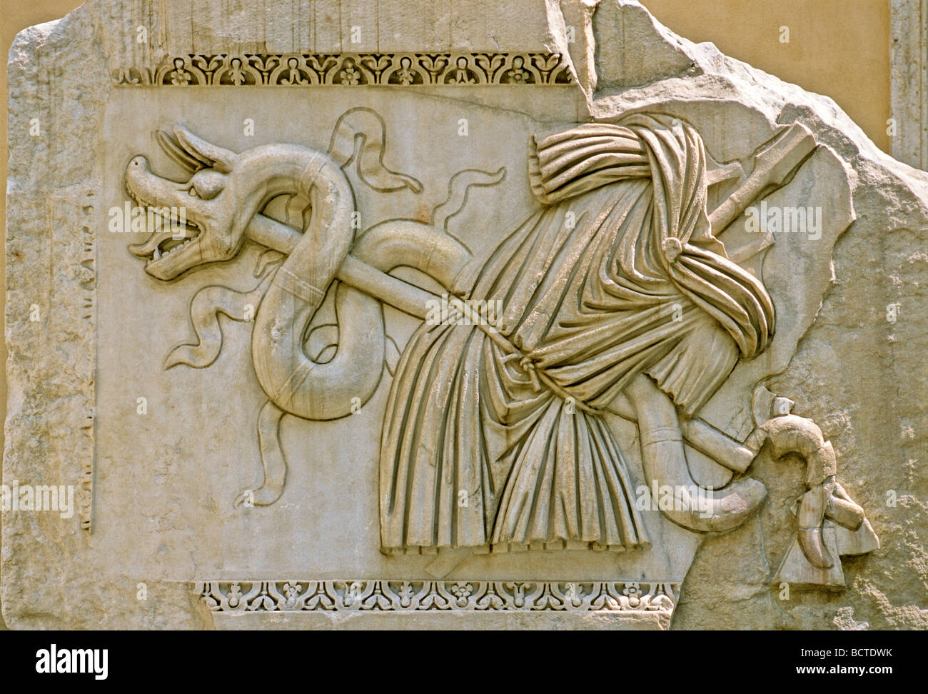 Roman weapons hi-res stock photography and images - Alamy