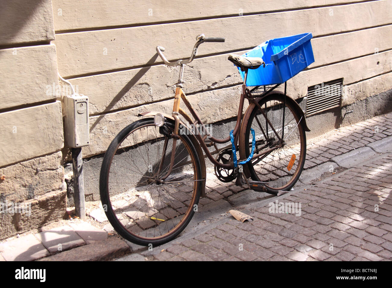 Sit up and beg bike hi res stock photography and images Alamy