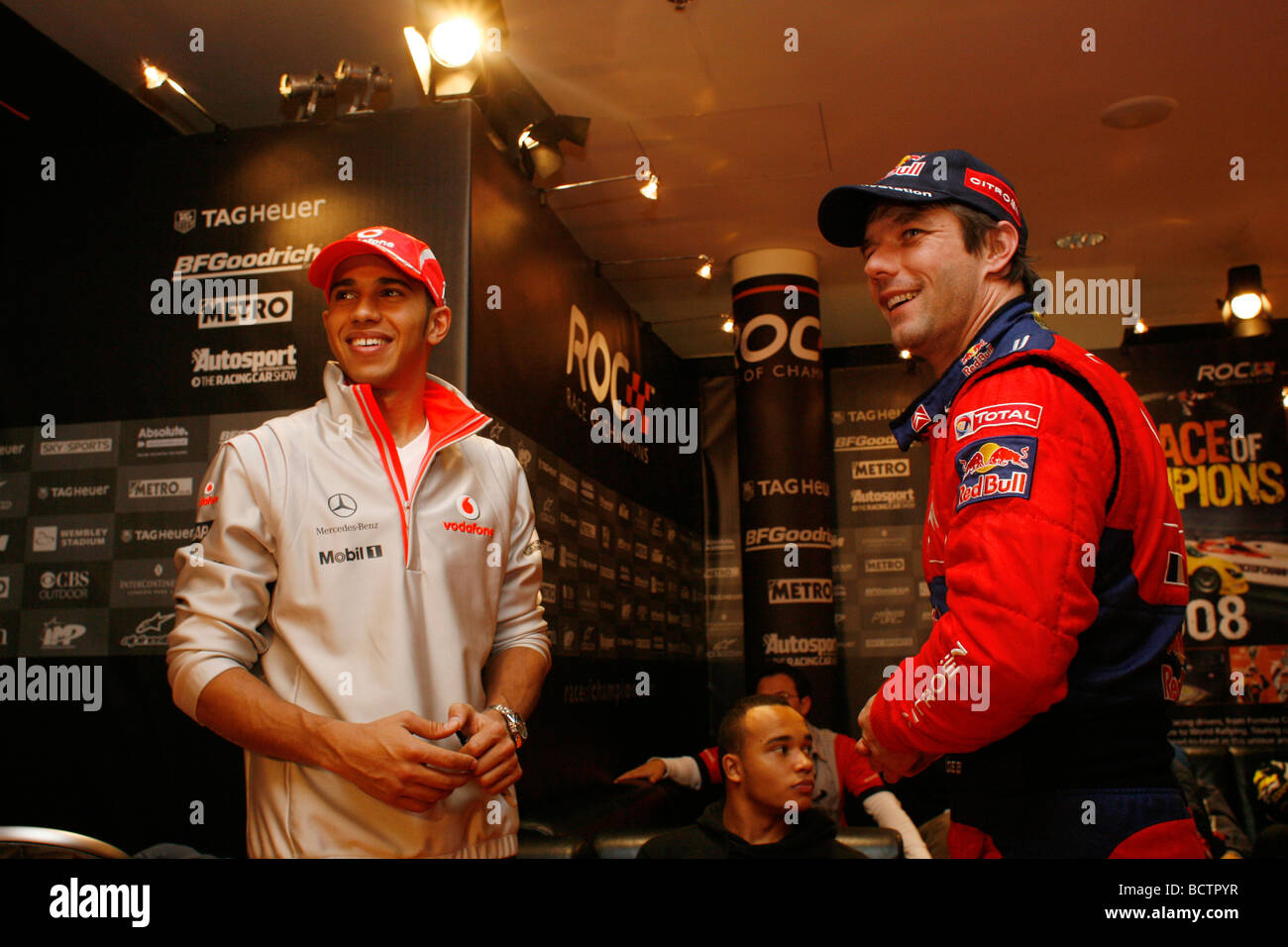 2008 F1 World Champion Lewis Hamilton (left) & 2004-2011 World Rally  Champion Sebastien Loeb at the 2008 Race of Champions Stock Photo - Alamy