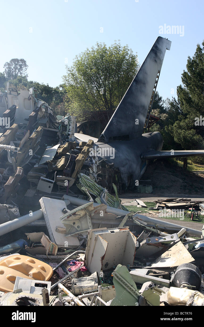 Crashed plane from War of the Worlds film set Universal Studios ...