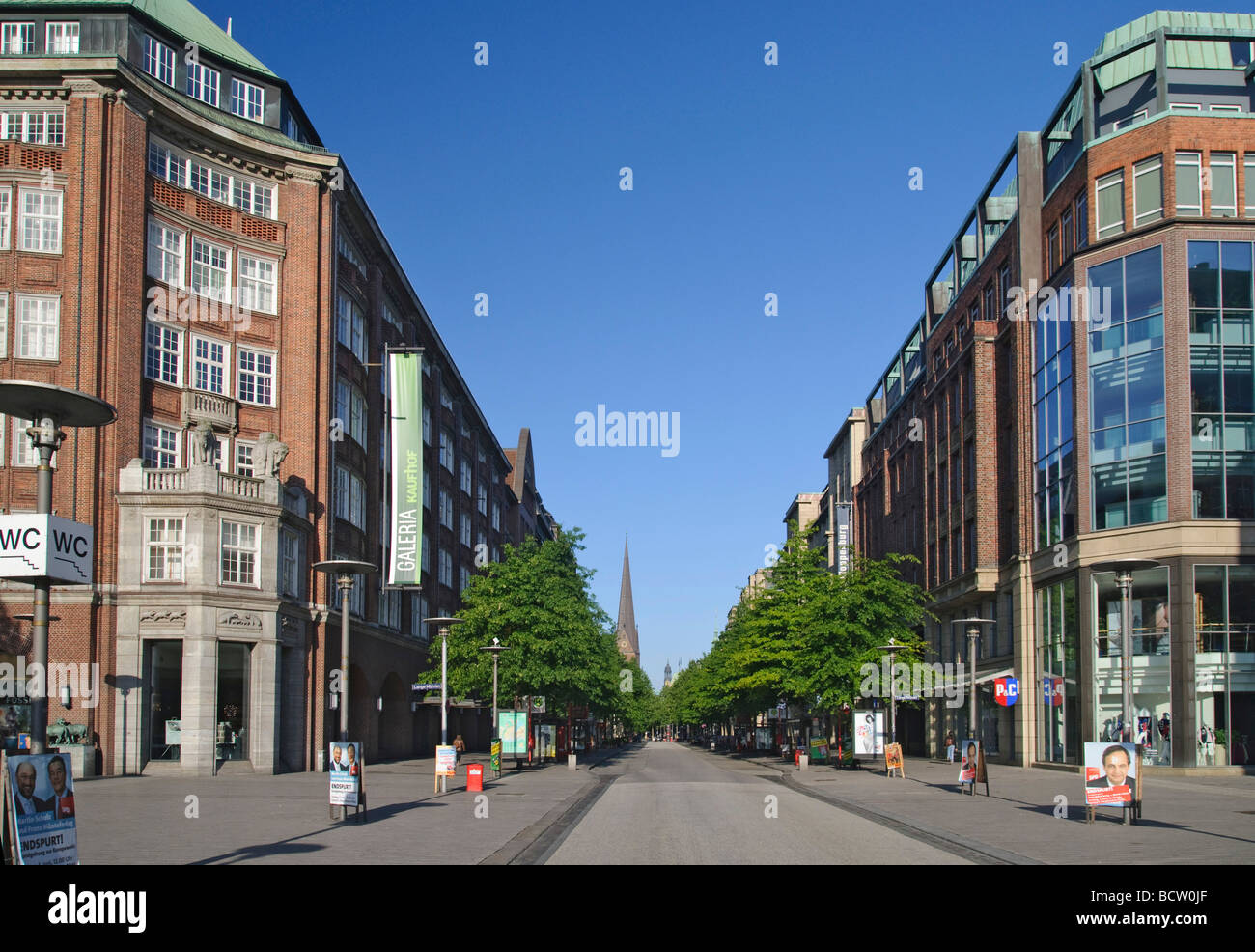 Moenckebergstrasse shopping street in the city centre of Hamburg