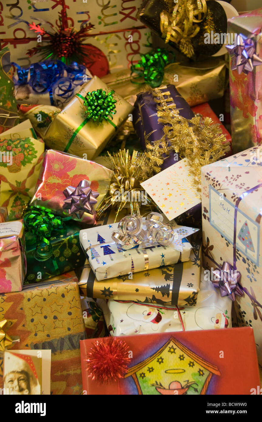 Presents under the Christmas tree Stock Photo Alamy