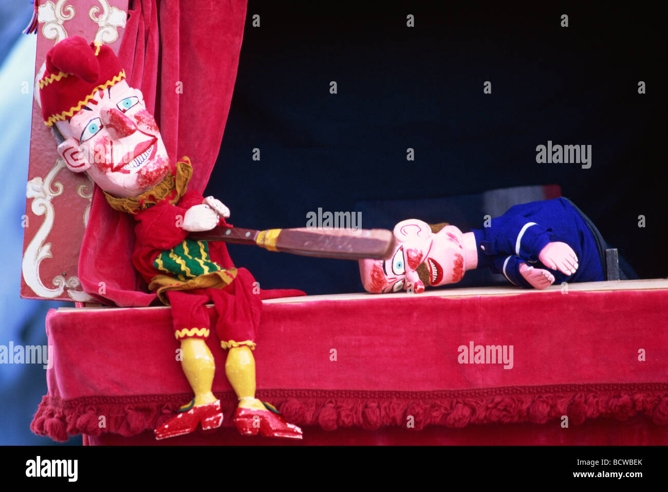 Punch and judy puppet show hires stock photography and images Alamy