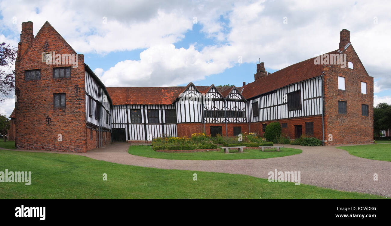 GAINSBOROUGH OLD HALL. GAINSBOROUGH. LINCOLNSHIRE. ENGLAND. UK Stock