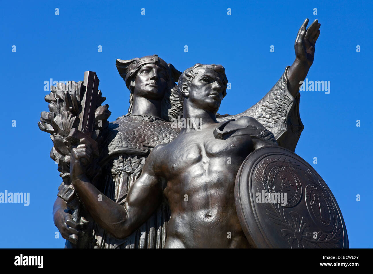 Low angle view of a statue, Fort Sumter National Monument, Battery Park