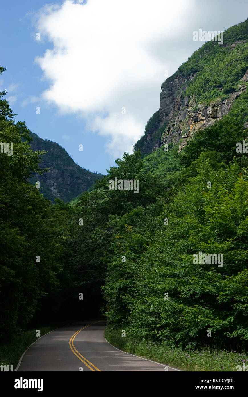 Road through Smuggler's Notch at the top of the Green Mountains near Stowe, Vermont. Stock Photo