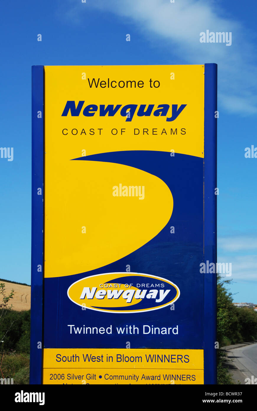 the visitors welcome sign on the outskirts of newquay,cornwall,uk Stock Photo