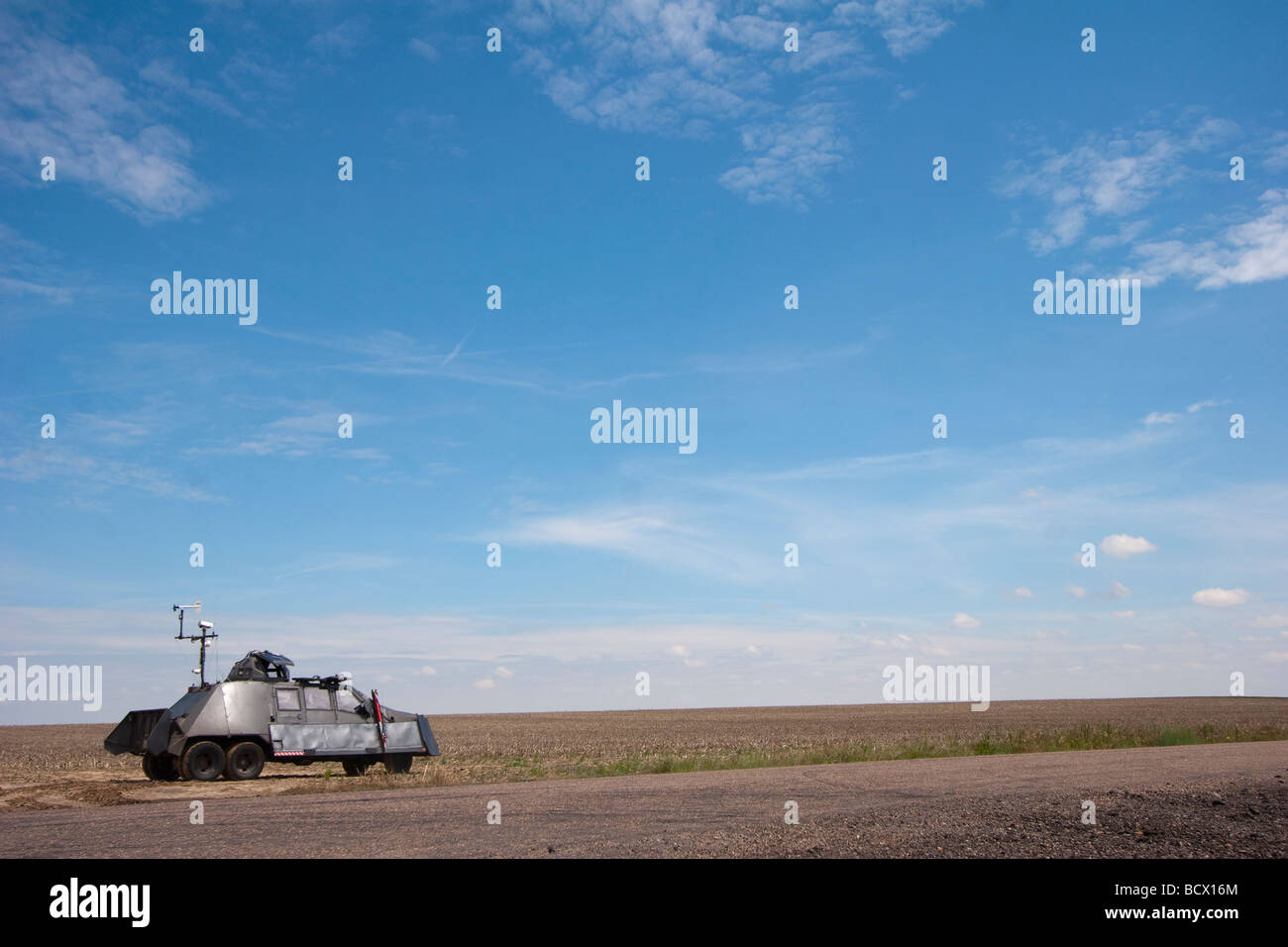 Tiv tiv2 tornado intercept vehicle hi-res stock photography and images ...