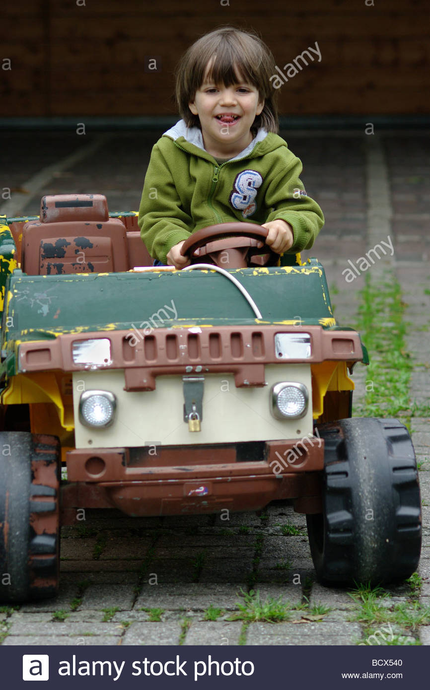 childrens sit on cars