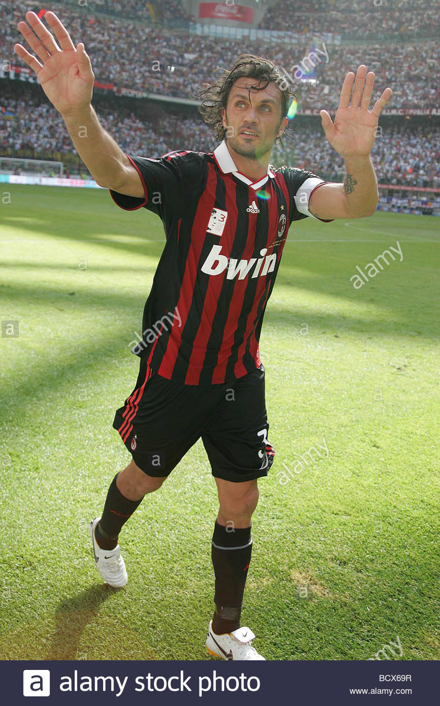 Paolo Maldini At His Last Match In Milan Milano 2009 Serie A Football Championship 2008 2009 Milan Roma Stock Photo Alamy