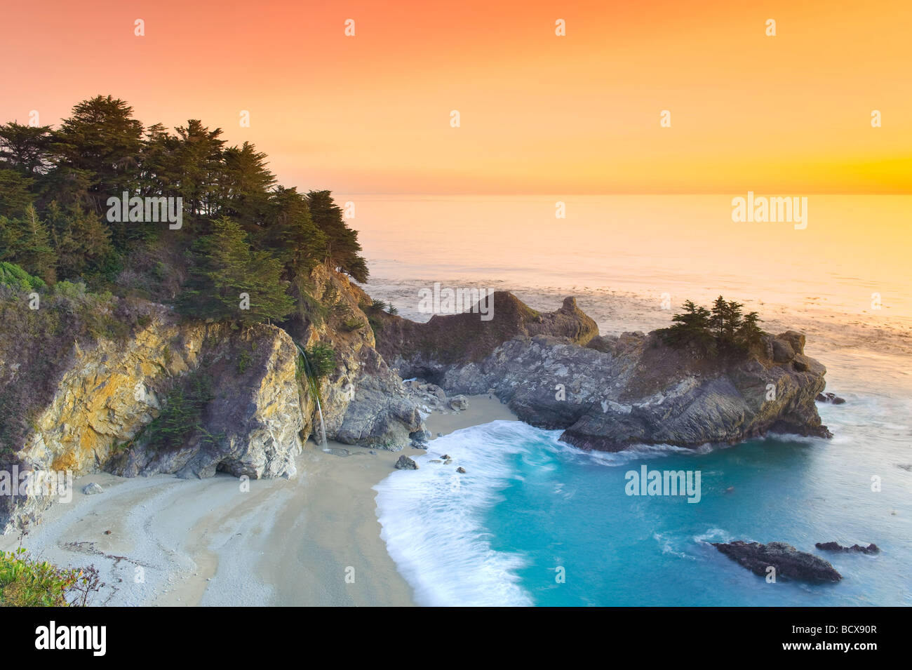 USA California Big Sur Pacific Coastline Julia Pfeiffer Burns State Park McWay Falls Stock Photo