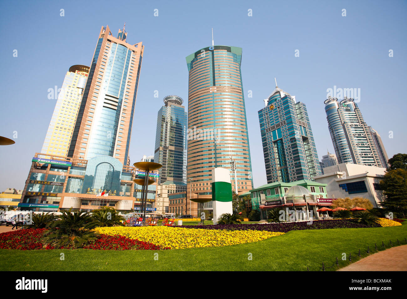 Pudong shanghai street hi-res stock photography and images - Alamy