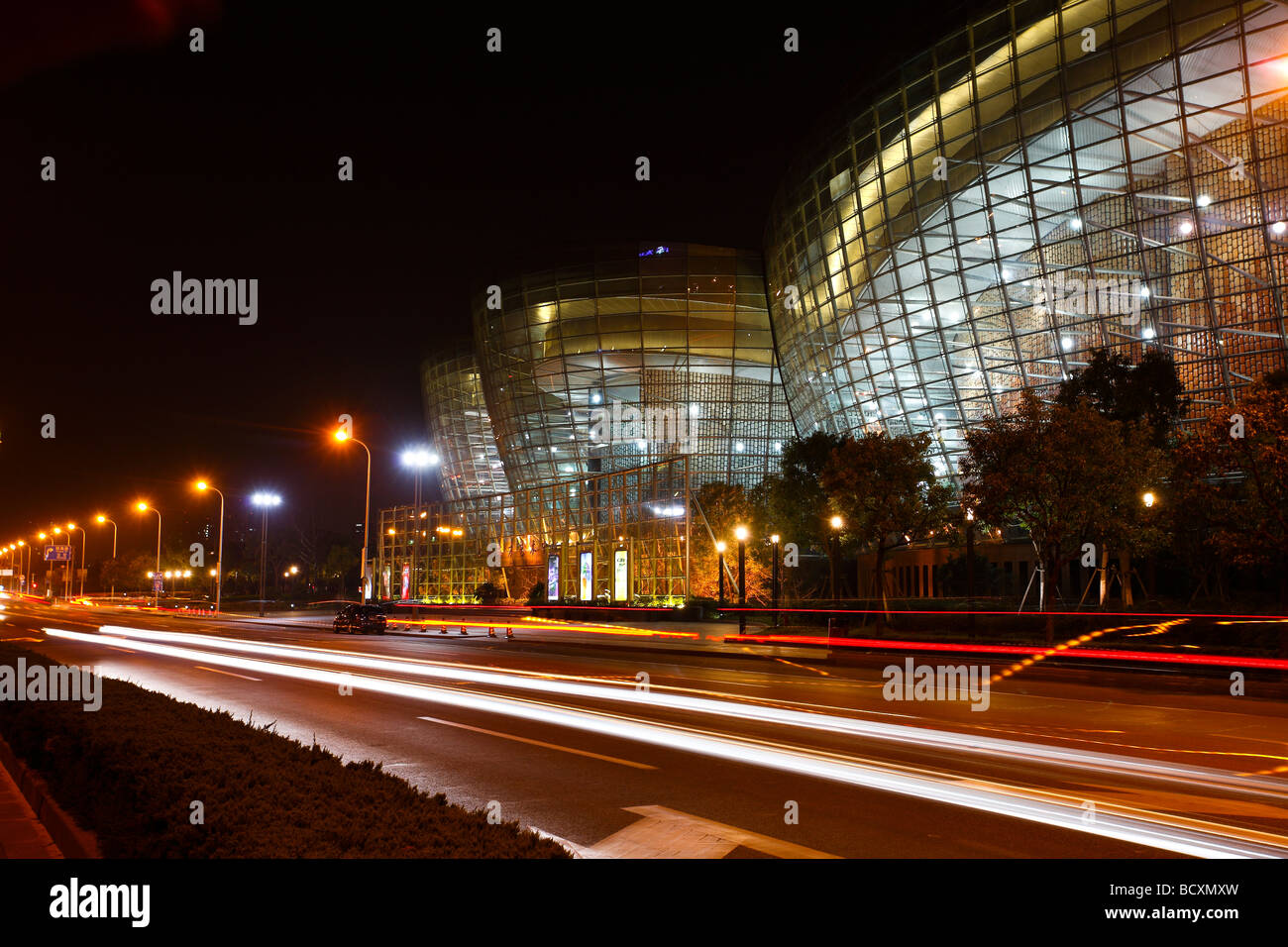 Pudong shanghai street hi-res stock photography and images - Alamy