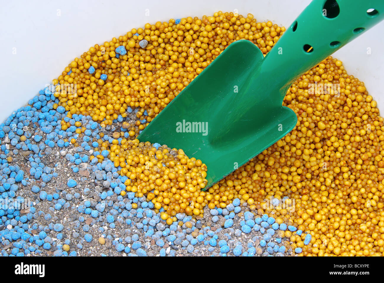 Mineraldünger mineral fertilizer 12 Stock Photo Alamy