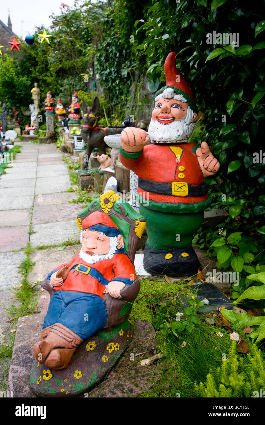 Garden Gnomes Garden High Resolution Stock Photography and Images Alamy