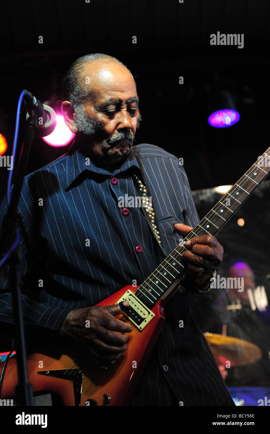 Tennessee Memphis Beale Street B B Kings Blues Club Carl Drew of the