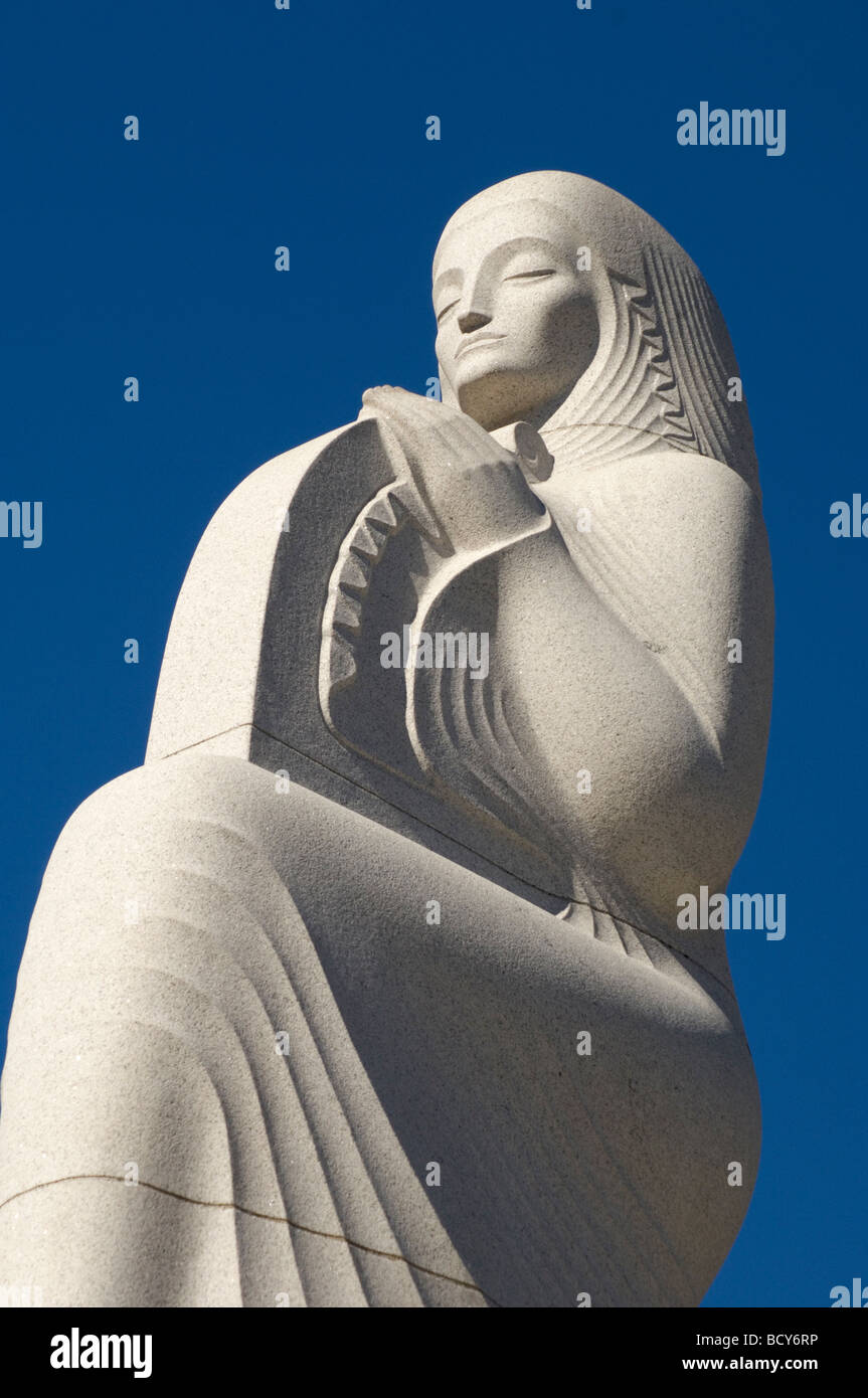 Art Deco Statues Stock Photo Alamy