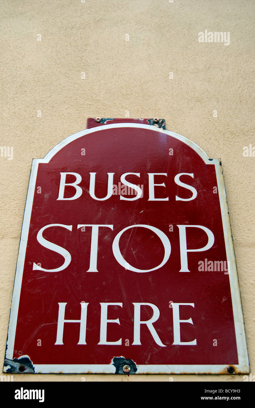 Uk bus stop sign hi-res stock photography and images - Alamy