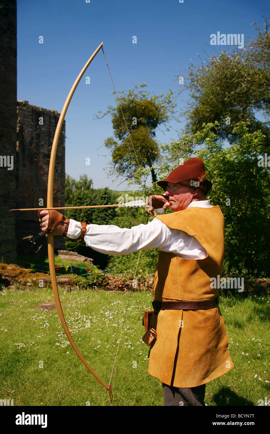 A member of the The Marcher Stuarts, a group of medieval performers re ...