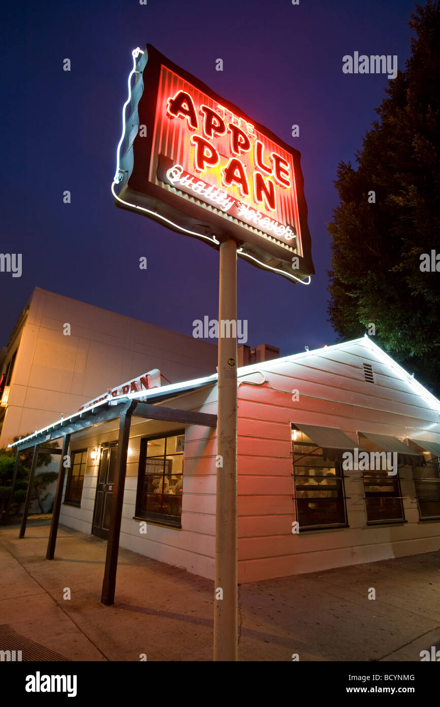 The Apple Pan restaurant,. Pico Boulevard, West Los Angeles, California, USA Stock Photo
