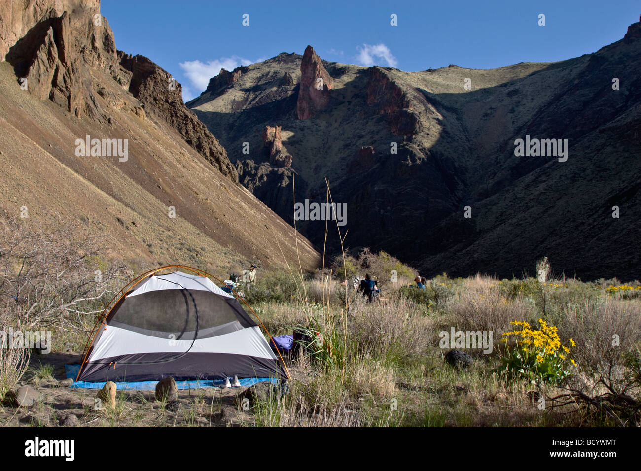 CAMPING in the wild and scenic OWYHEE RIVER gorge EASTERN OREGON Stock Photo