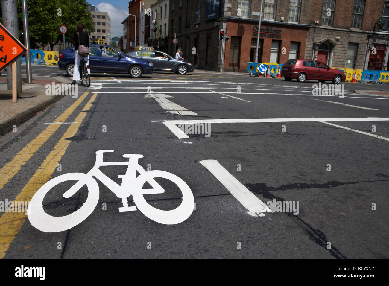 freshly painted cycle lane on a busy urban city road in dublin republic
