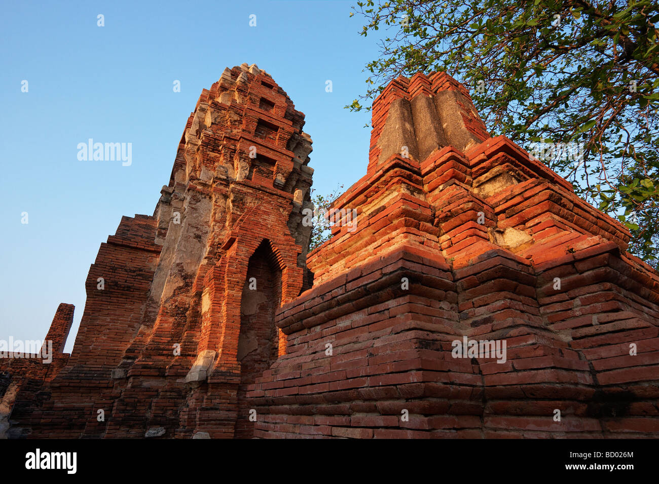 Ayutthaya temples sunset hi-res stock photography and images - Alamy