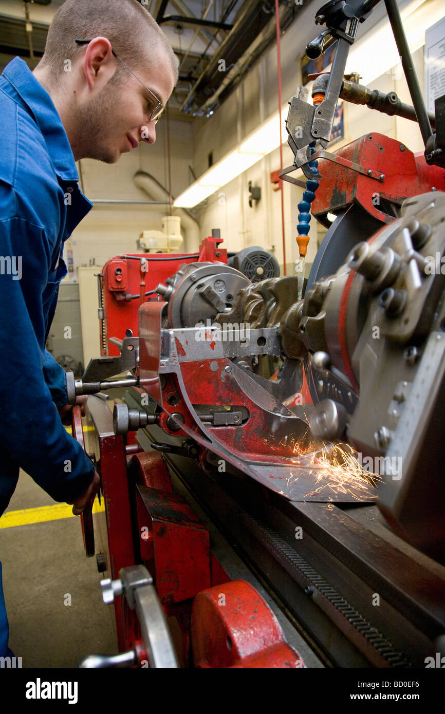 Crankshaft grinder hires stock photography and images Alamy