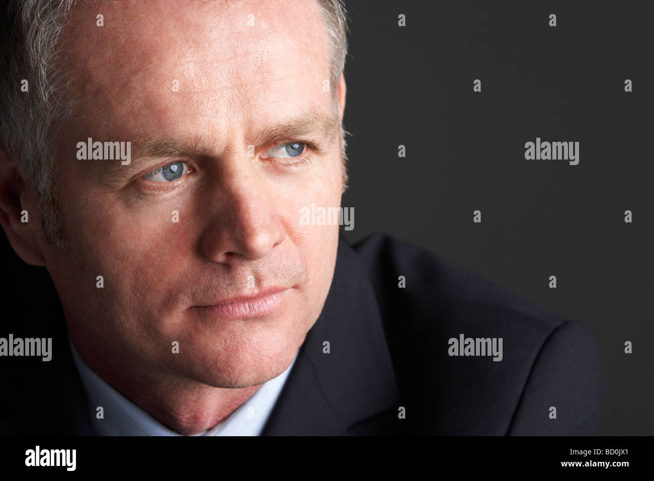 Portrait middle hi-res stock photography and images - Alamy