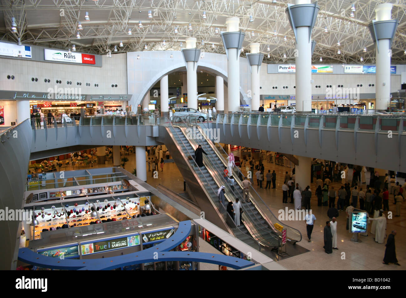Kuwait City Airport Check In Zone Departures Hall Stock Photo Alamy