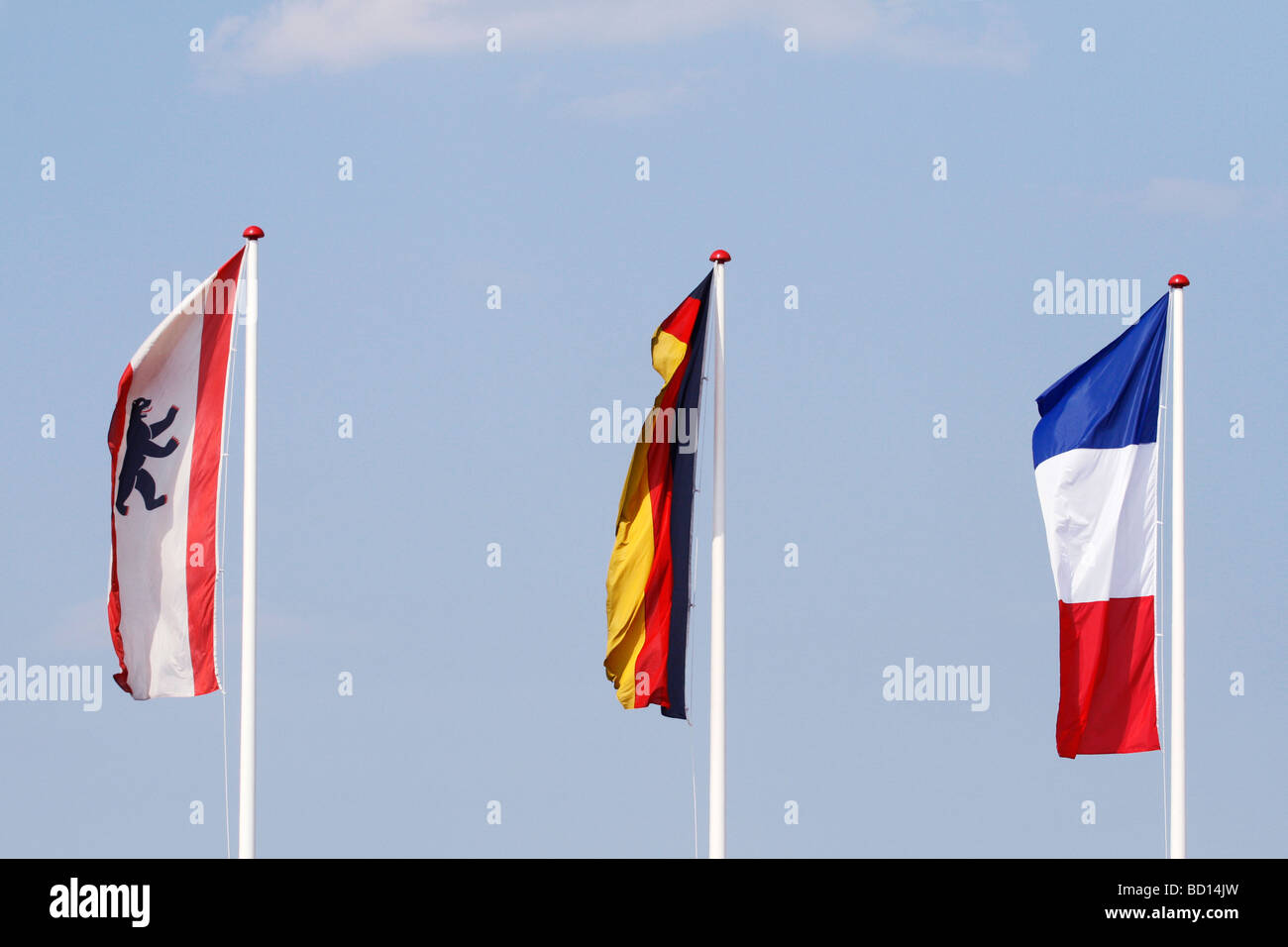 Three flags on flagpoles hi-res stock photography and images - Alamy