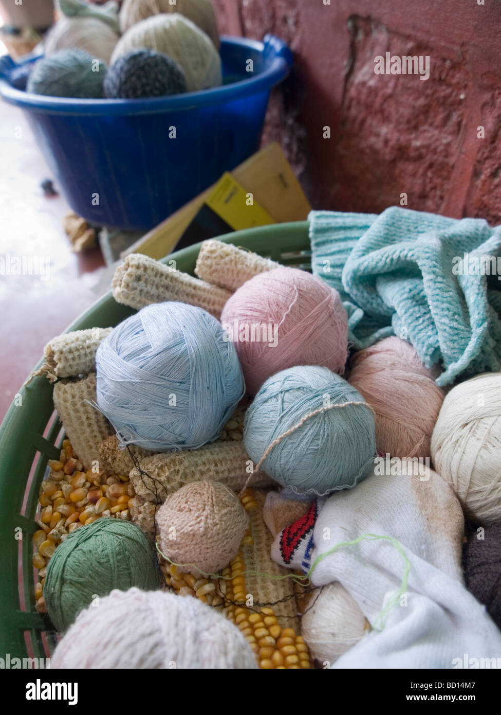 Yarn guatemala hi-res stock photography and images - Alamy