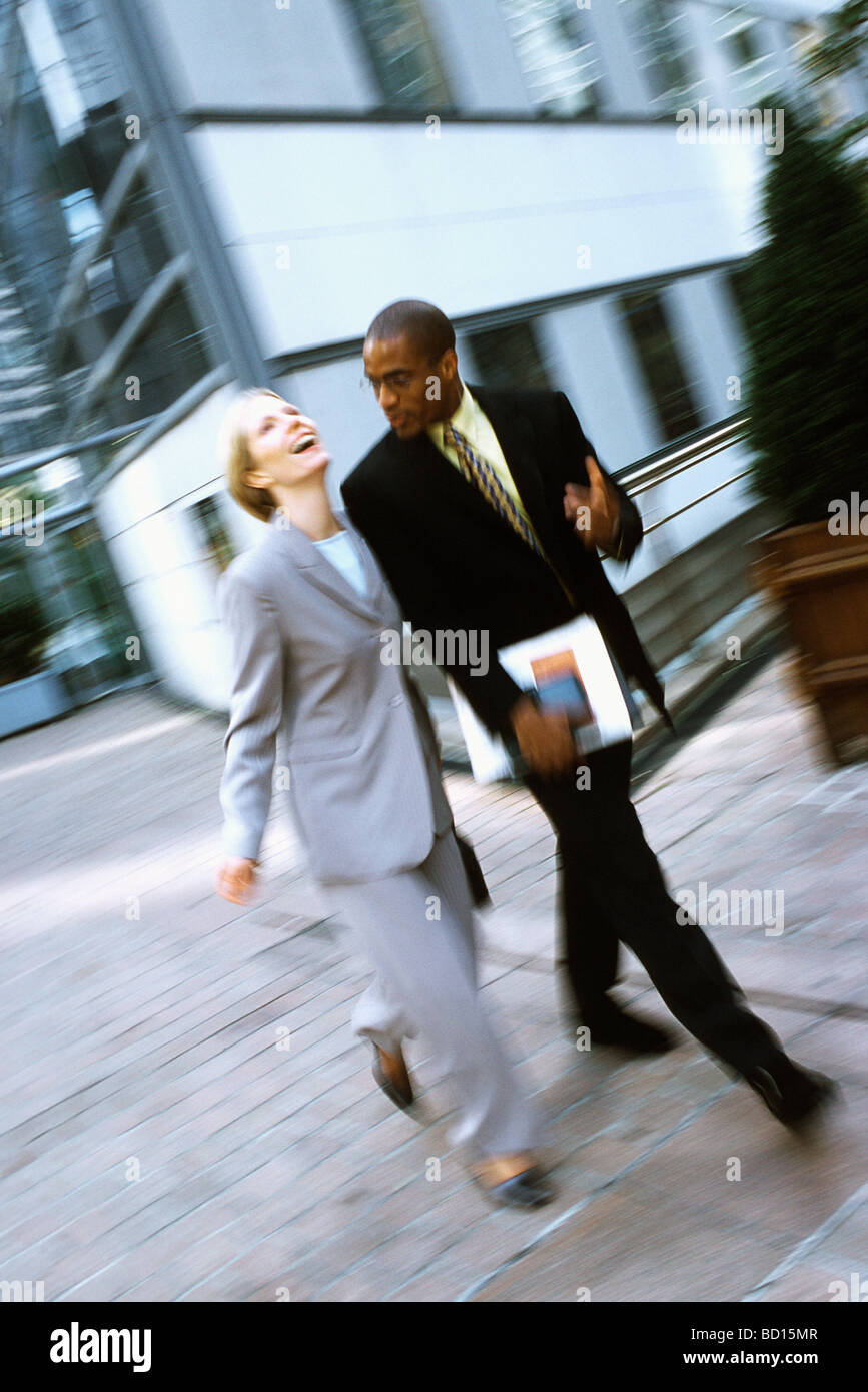 Black business woman walking side hi-res stock photography and images ...