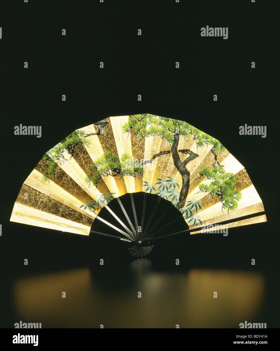 Japanese folding fan hires stock photography and images Alamy