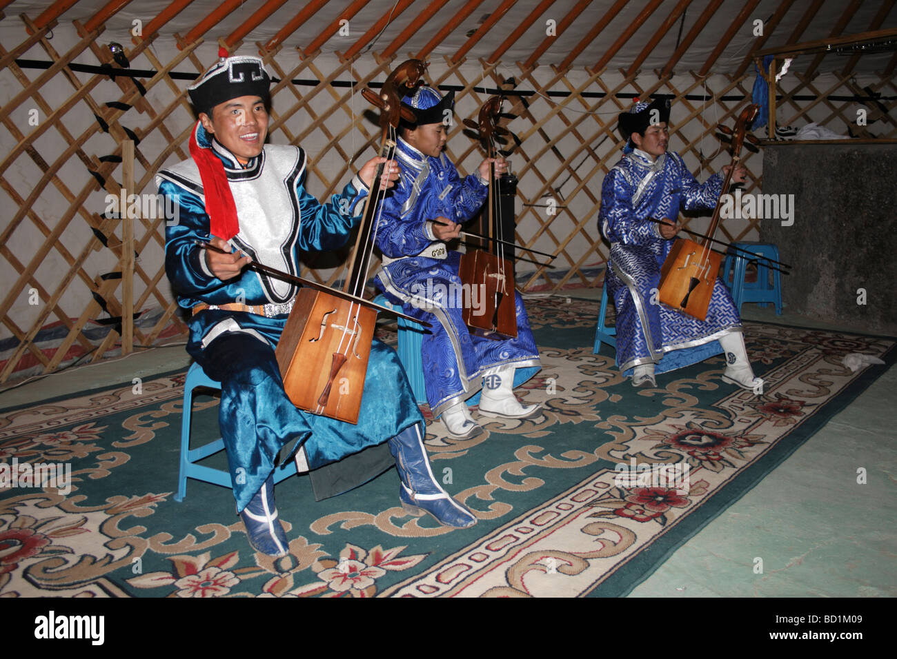 Mongolian Musical Instruments Stock Photos And Images XJVTAS