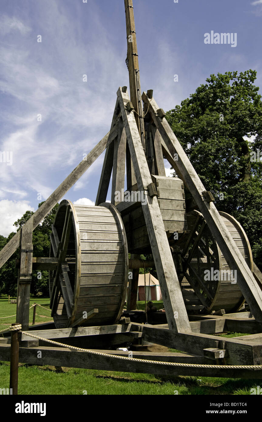 Warwick Castle Is Home To One Of The Worlds Largest Trebuchet Warwick