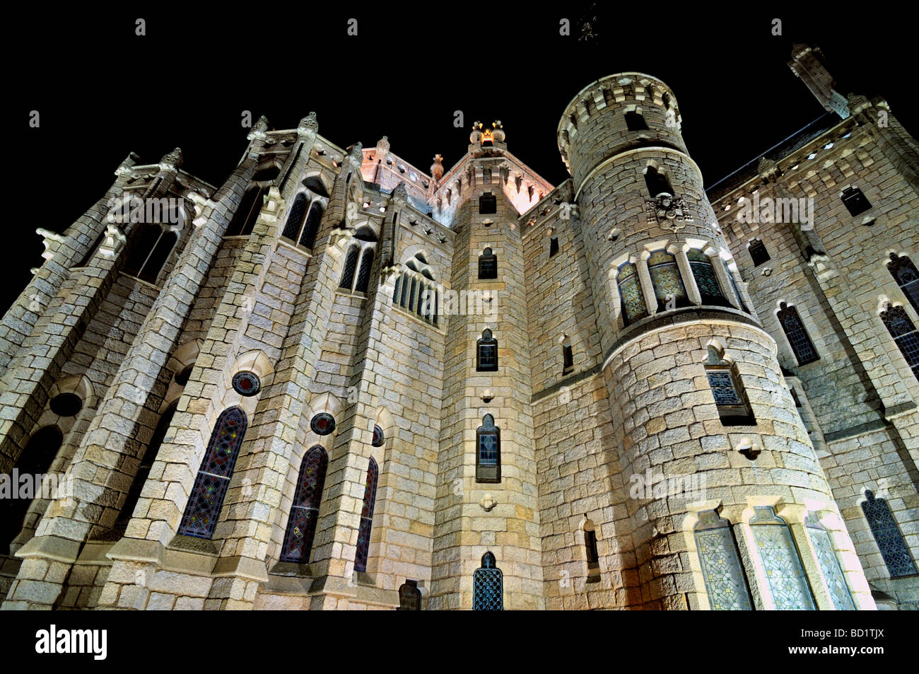 Spain, Astorga: Bishop´s Palace by Antonio Gaudí by night Stock Photo