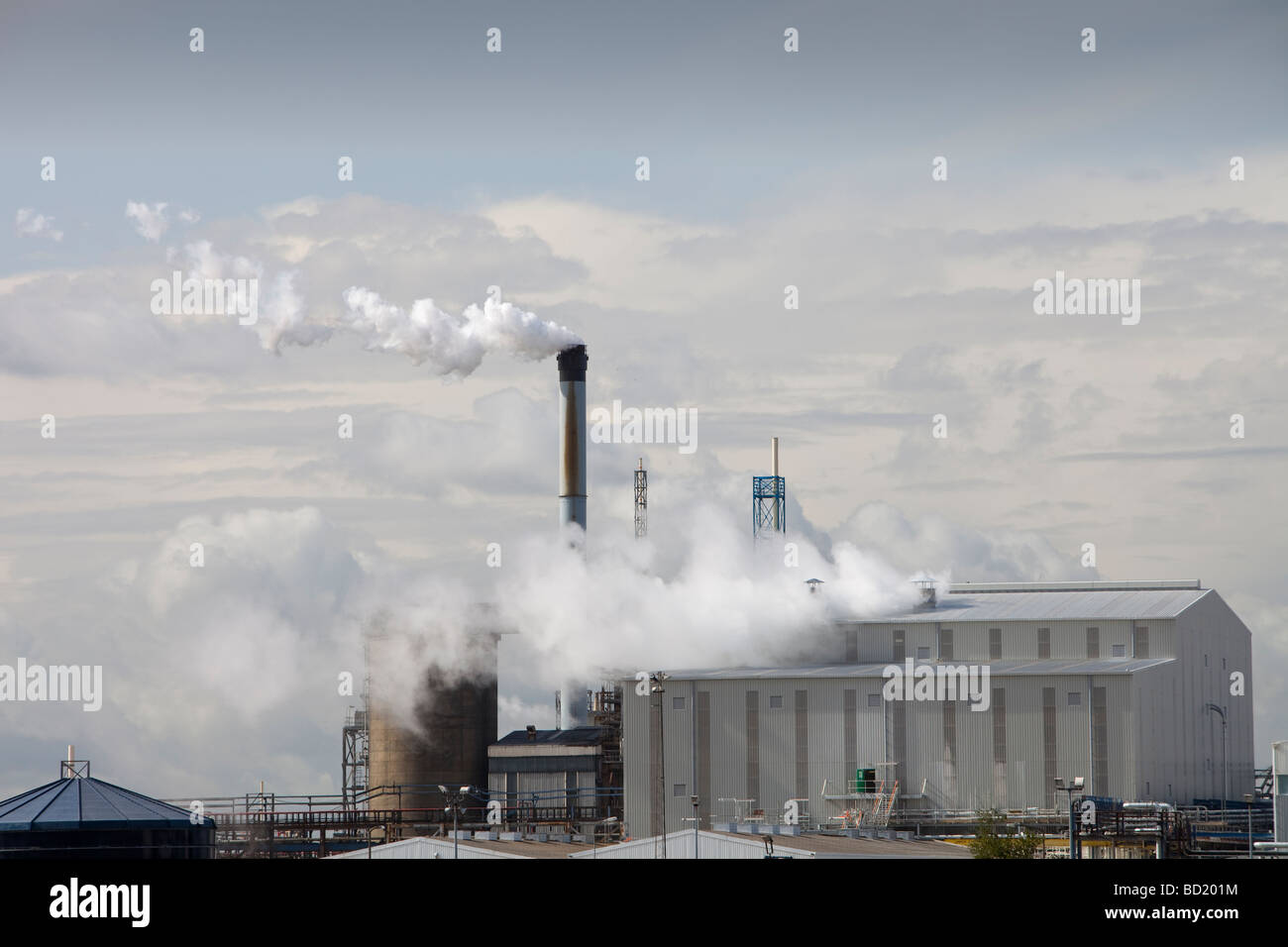 Factory emissions hi-res stock photography and images - Alamy