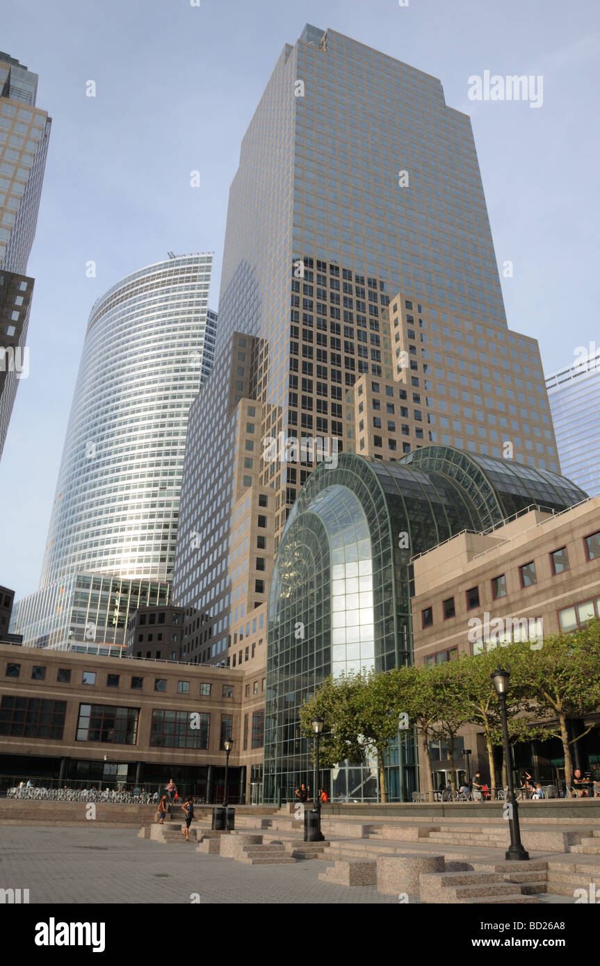 The rounded facade of the new Goldman Sachs headquarters and the World Financial Center in Lower Manhattan. Stock Photo