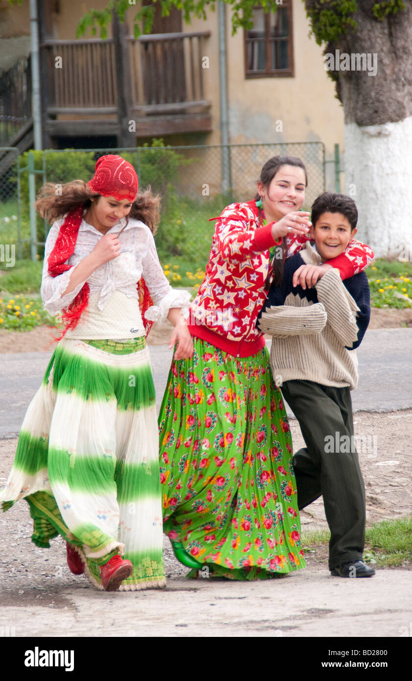 Romanian teenage Gypsies (Roma) at Prejmer in Transylvania Stock Photo