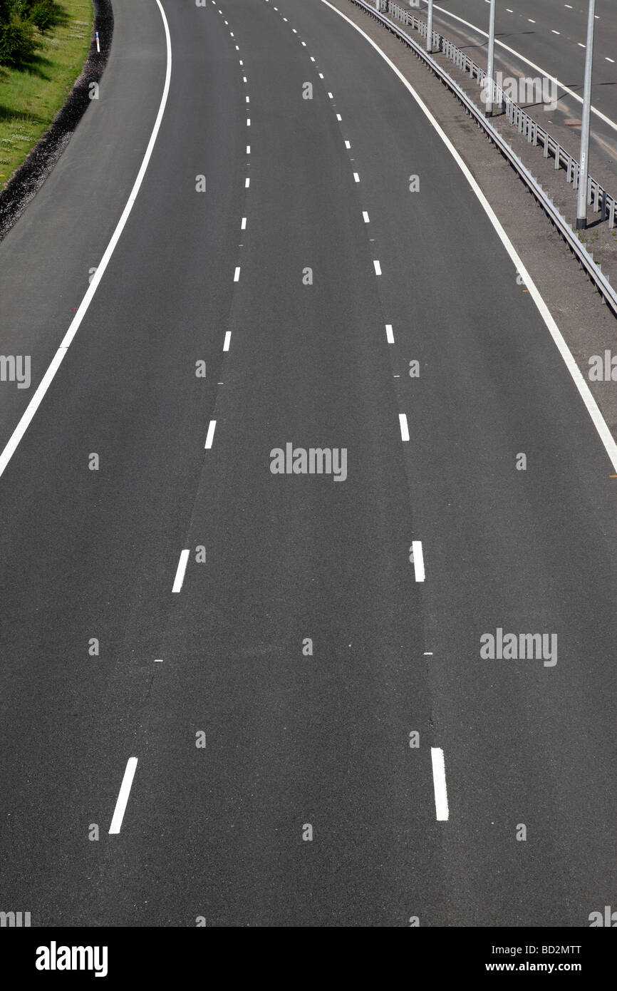 Empty m6 motorway hi-res stock photography and images - Alamy