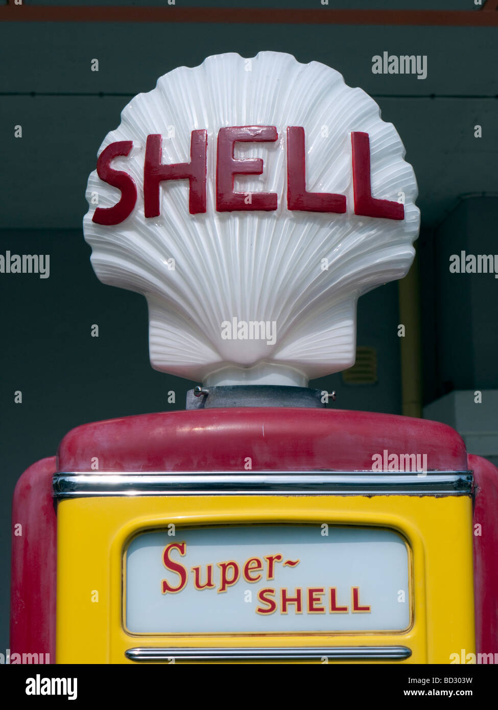 Detail of Shell logo on old petrol pump Stock Photo