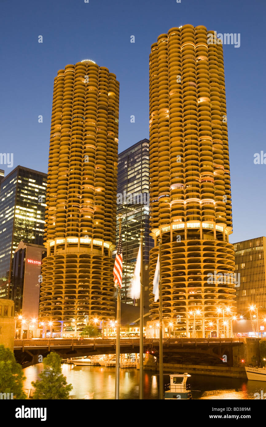 Marina City residential towers architect Bertrand Goldberg resembling corncobs Chicago Illinois Stock Photo