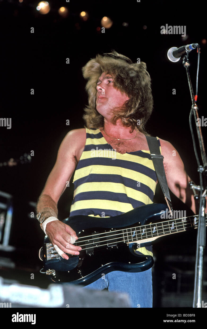 CLIFF WILLIAMS bass guitarist with rock group AC/DC about 1978 Stock ...