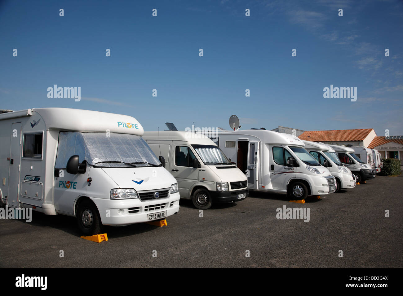 Aire camping car hi-res stock photography and images - Alamy
