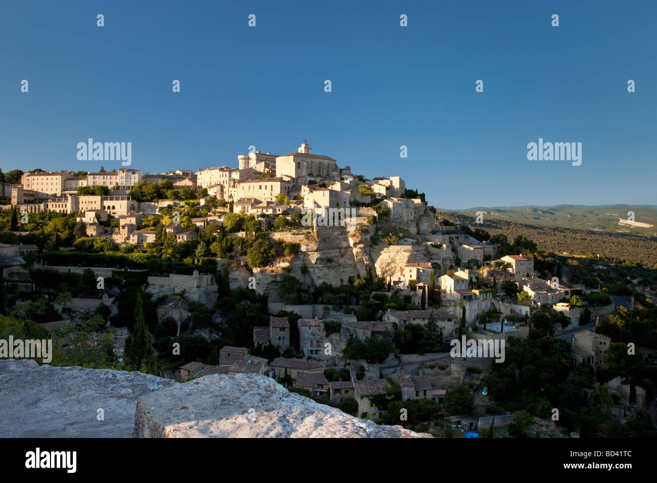 Hilltop town of Gordes, Provence France Stock Photo