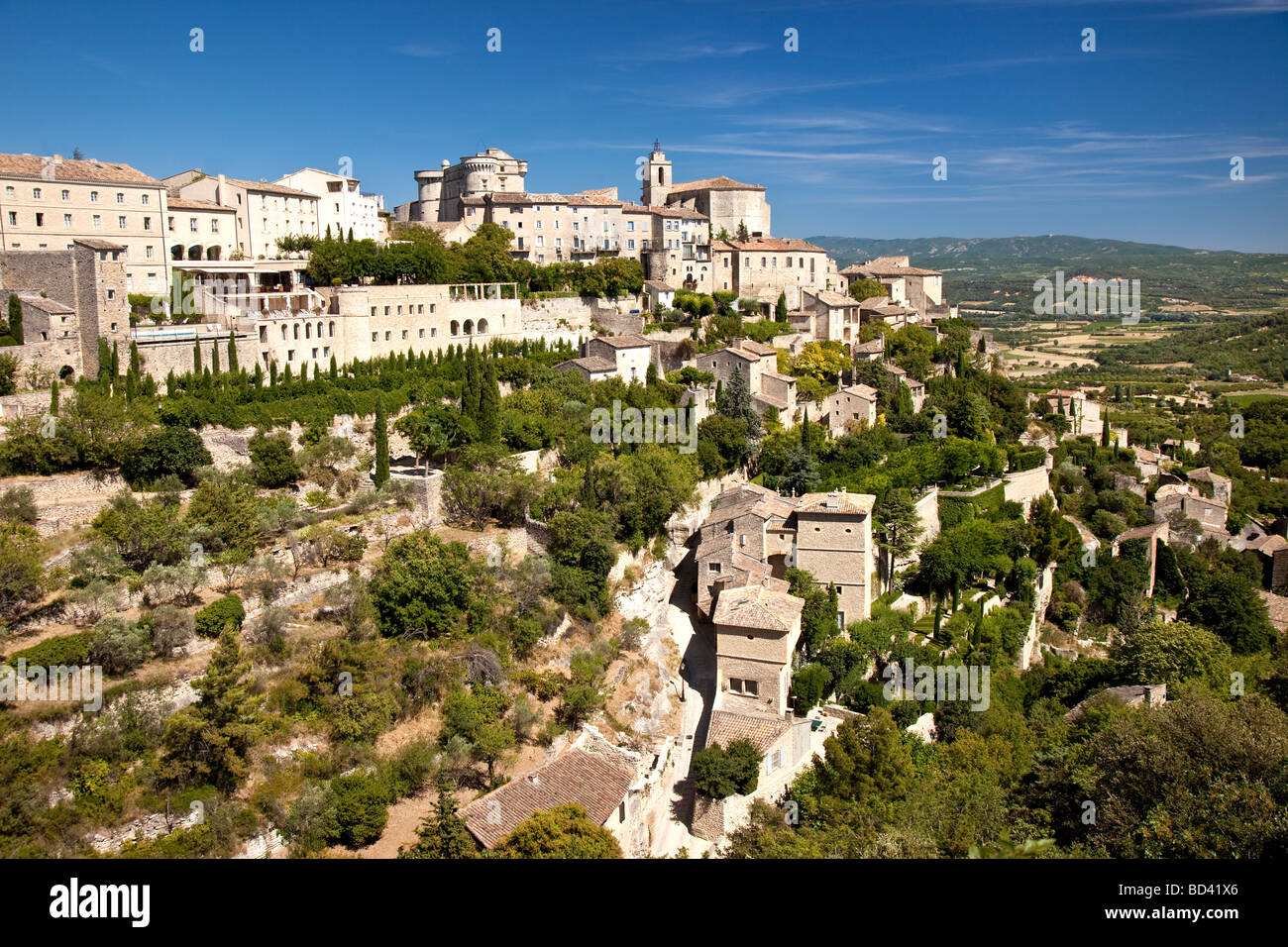 Hilltop town of Gordes, Provence France Stock Photo
