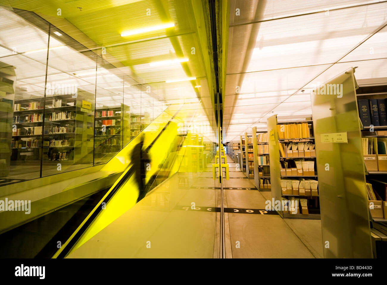 Seattle Central Library the Books Spiral. The spiraling book storage following the Dewey Decimal System. Rem Koolhaas architect. Stock Photo