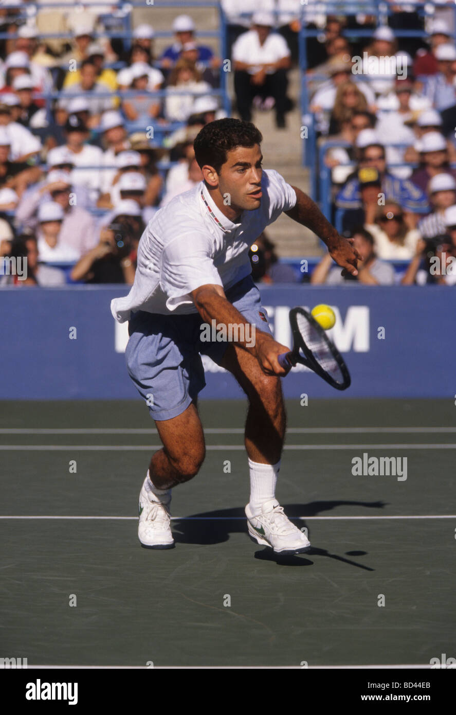 Tennis action male sampras hi-res stock photography and images - Alamy